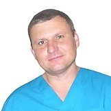 Врач Ларютин Николай Викторович