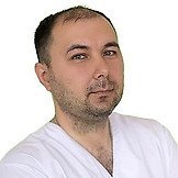 Врач Сеитов Роман Равильевич