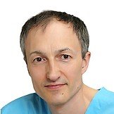 Врач Ушаков Олег Анатольевич